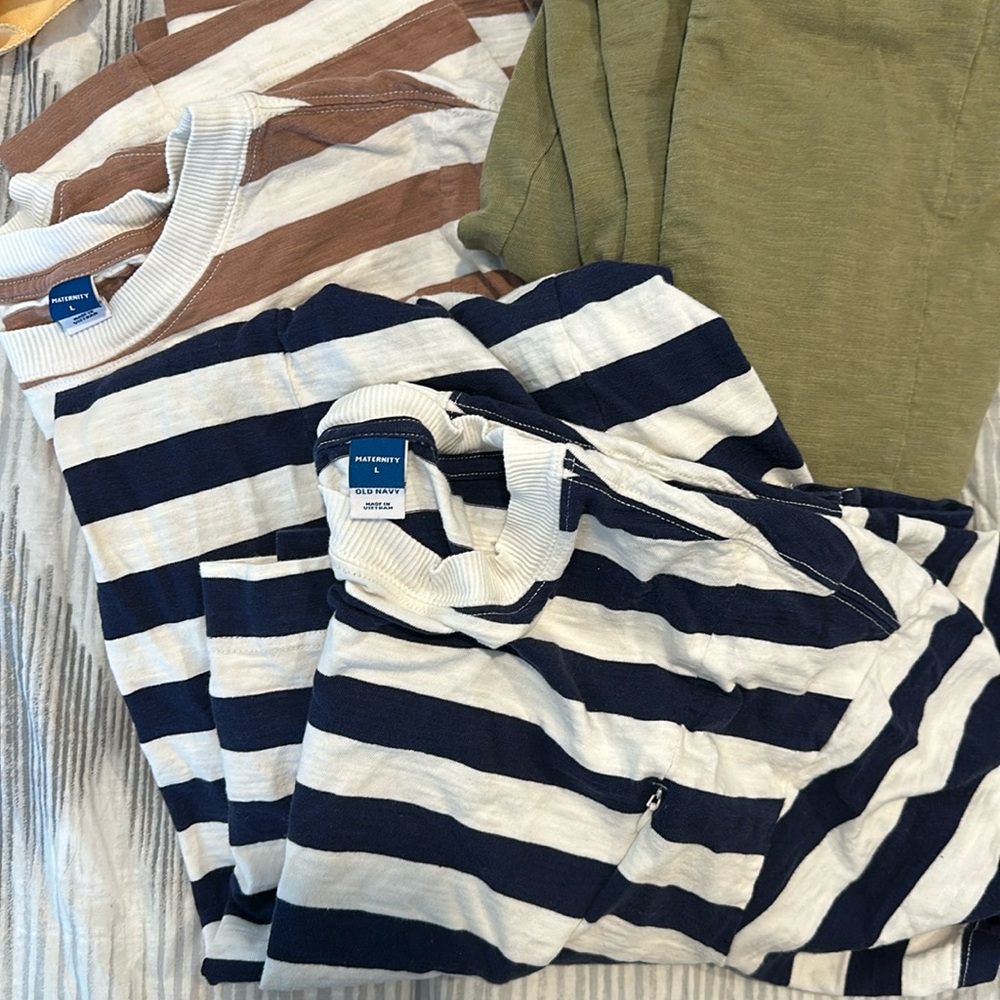 Old navy maternity nursing t shirt dresses large